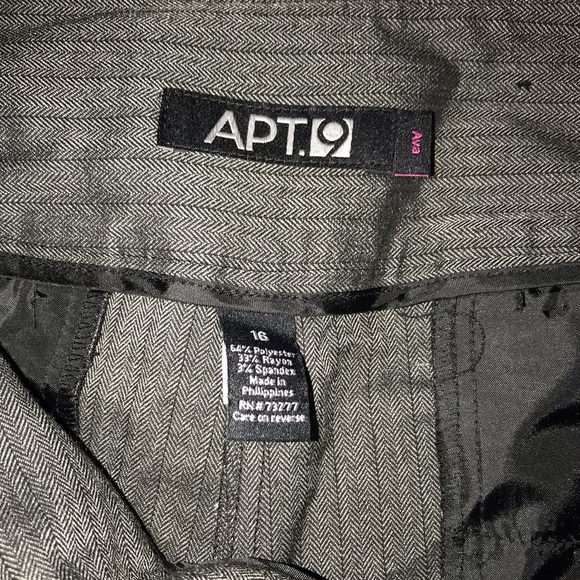 Grey Pinstripe Apt. 9 Trousers - EUC - Sz 16 - Picture 2 of 6